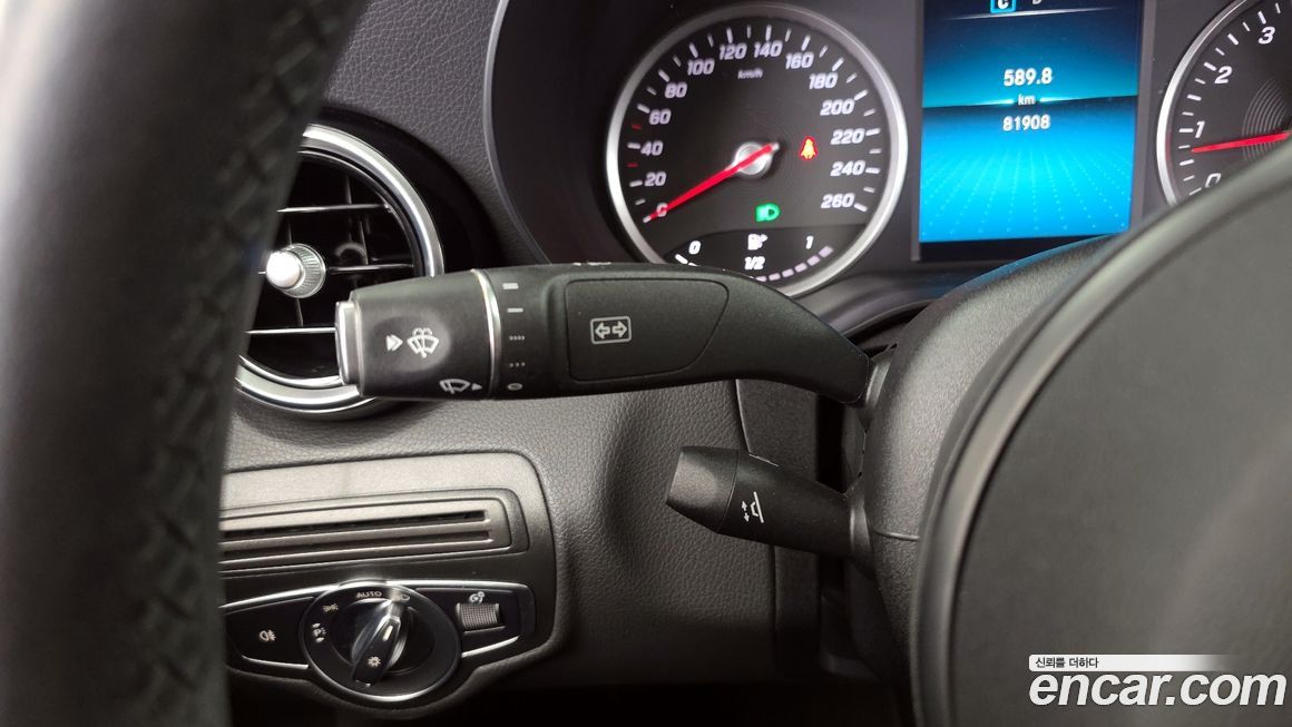 Mercedes-Benz C-Class 2020