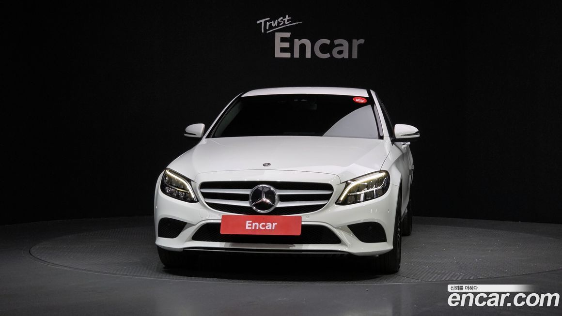 Mercedes-Benz C-Class 2020