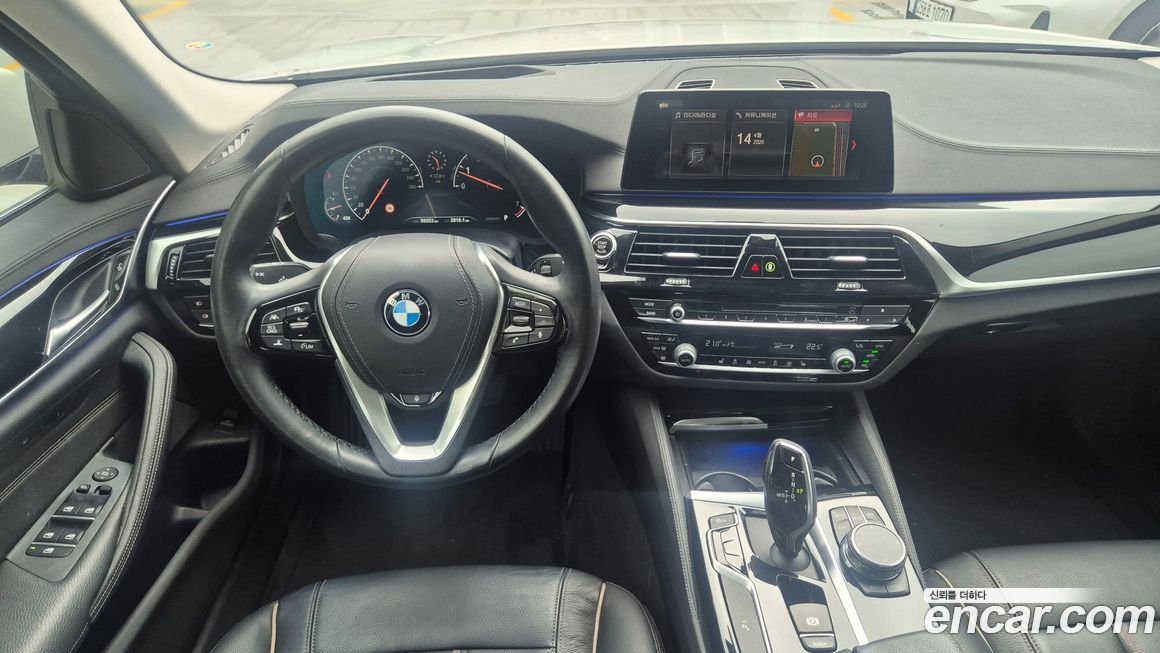 BMW 5-Series 2019
