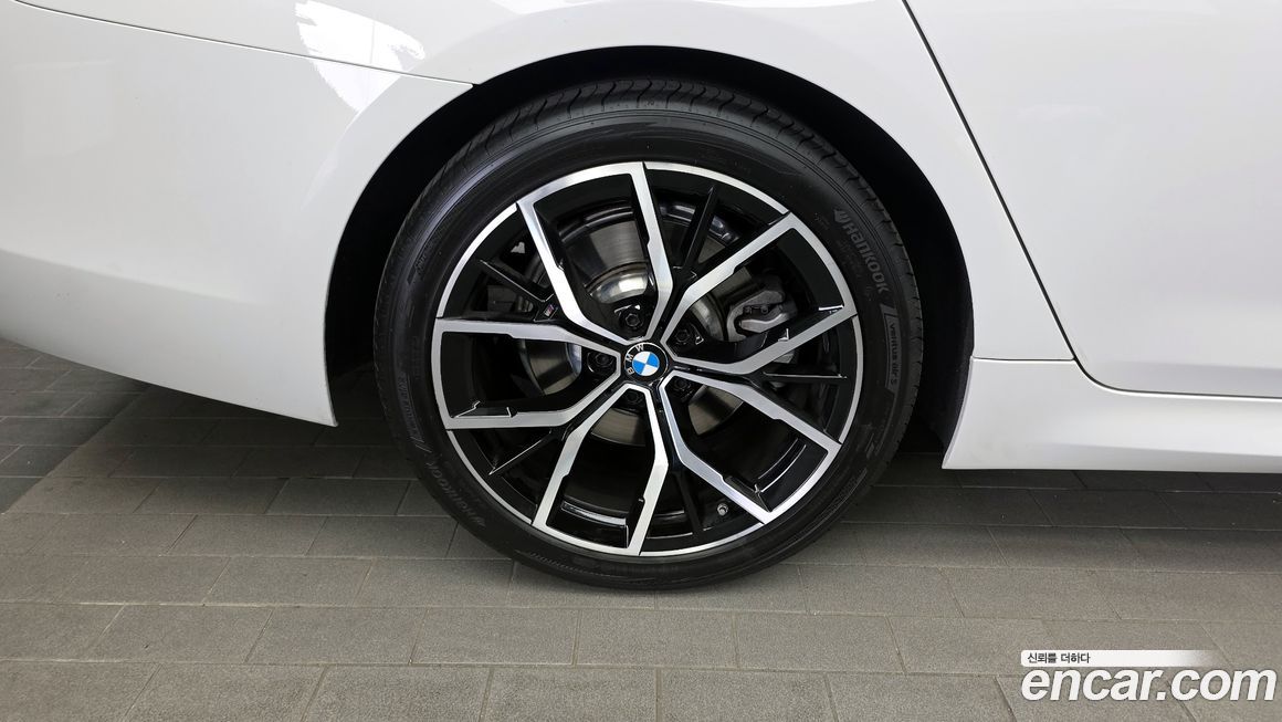 BMW 5-Series 2020
