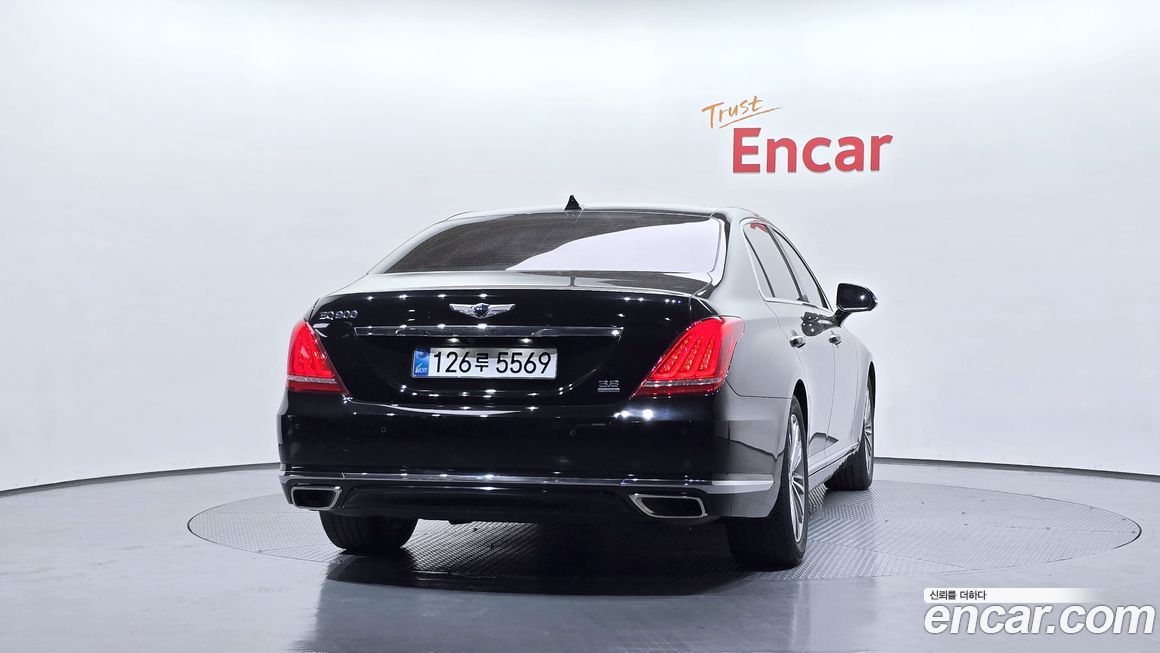 Genesis EQ900 2016