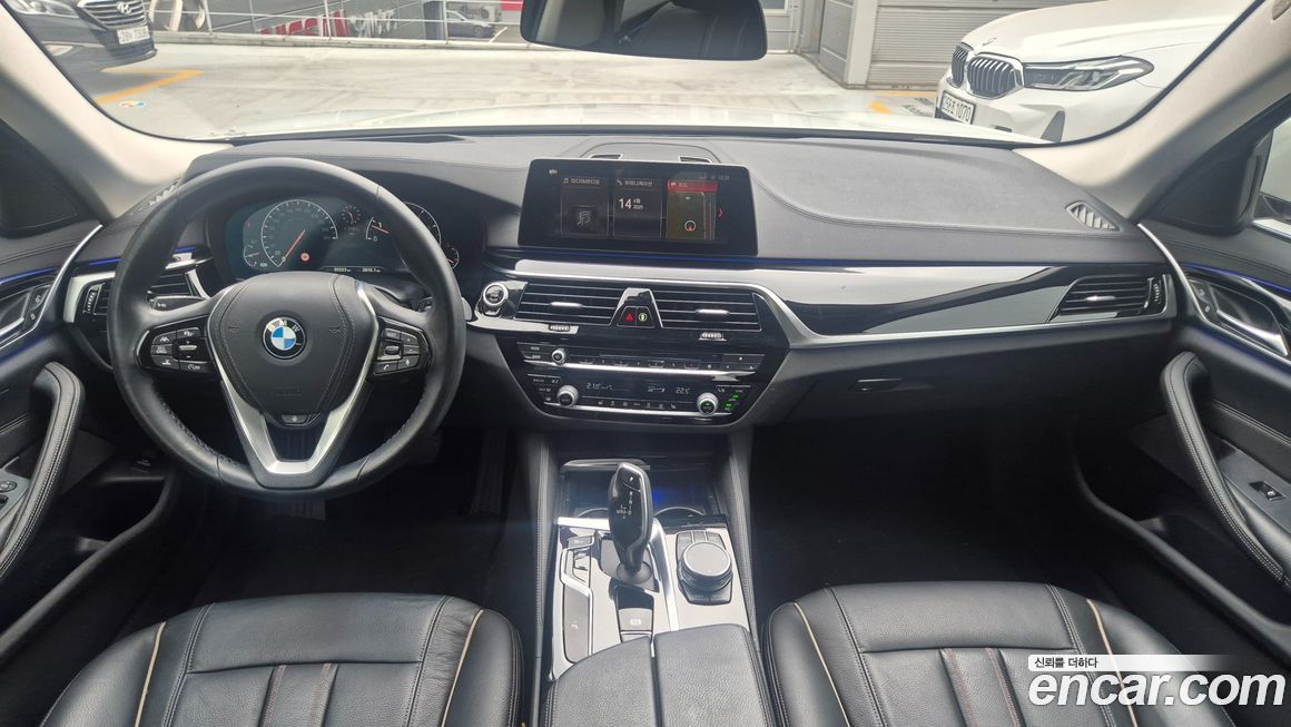 BMW 5-Series 2019