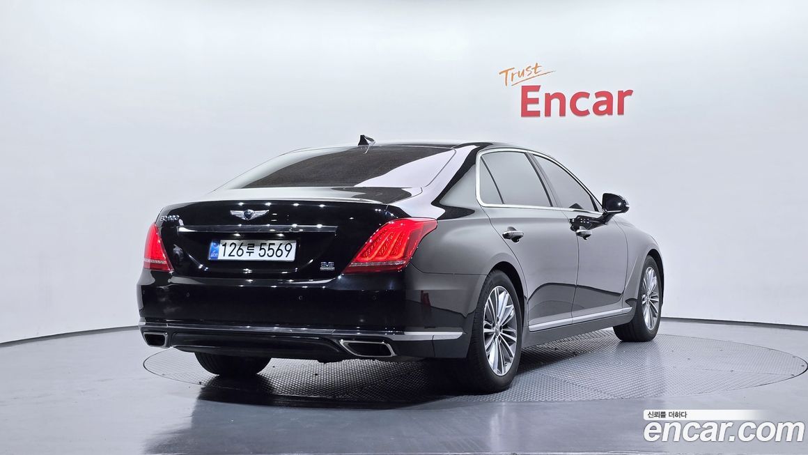 Genesis EQ900 2016