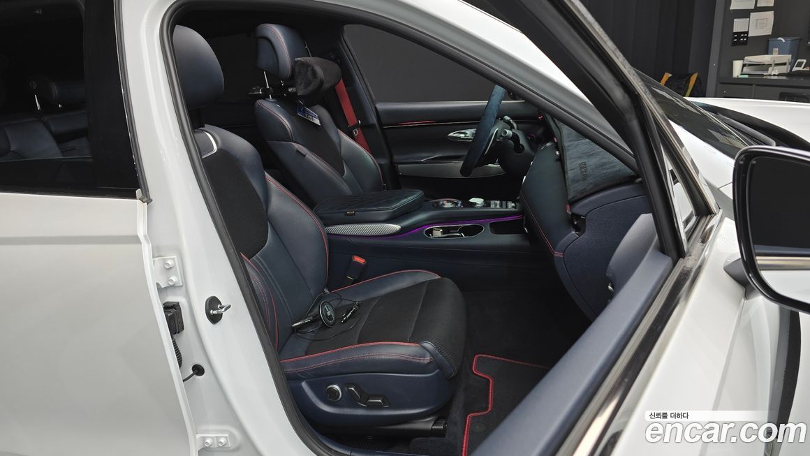 Genesis GV70 2021