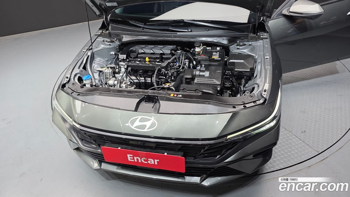 Hyundai AVANTE 2025