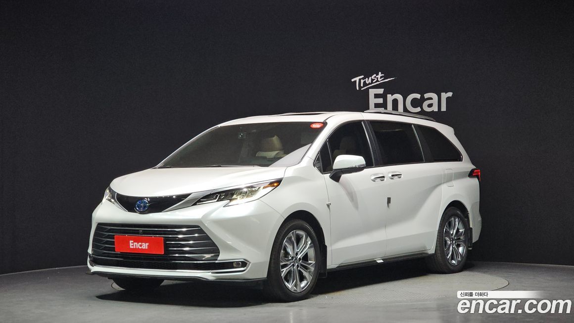 Toyota Sienna 2023