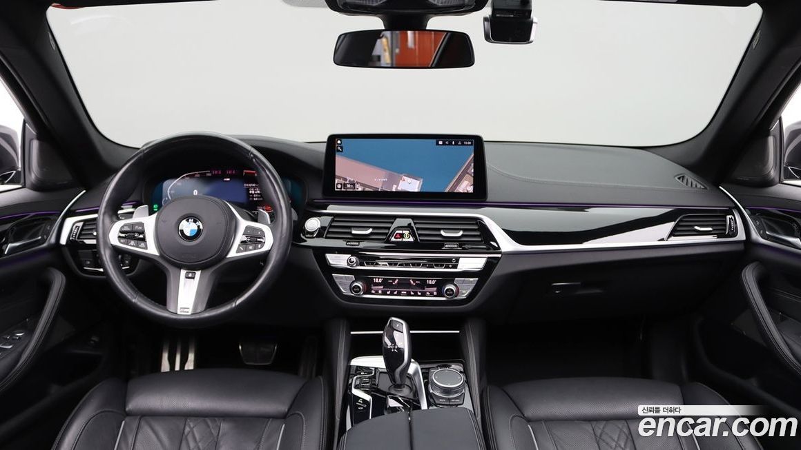 BMW 5-Series 2021