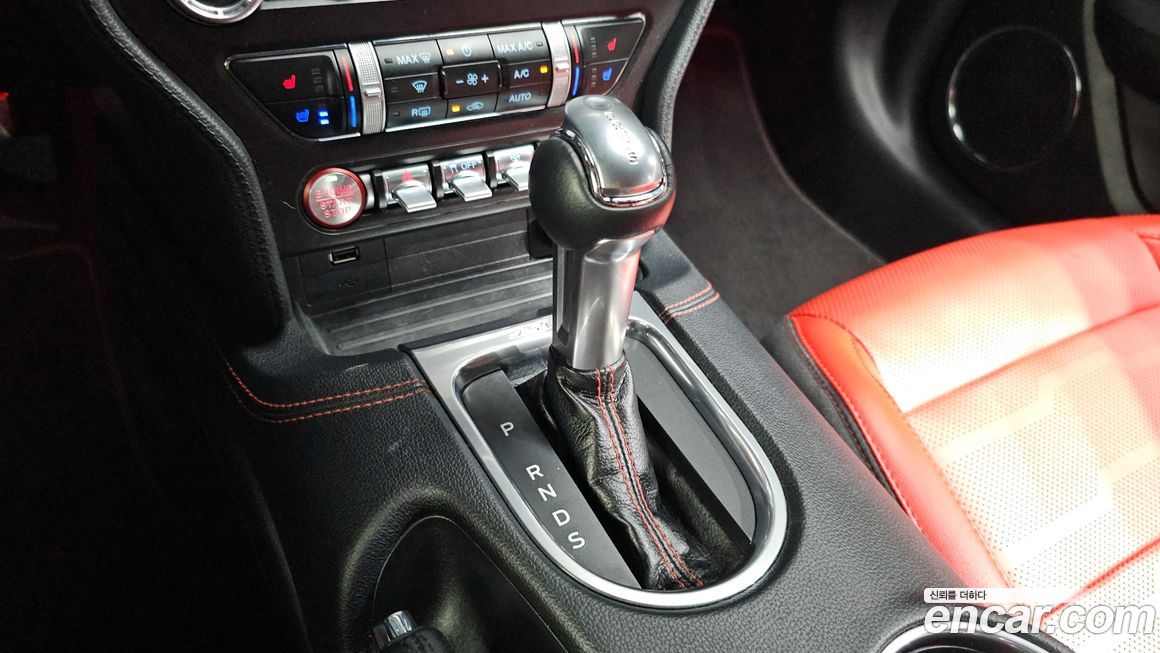 Ford Mustang 2019