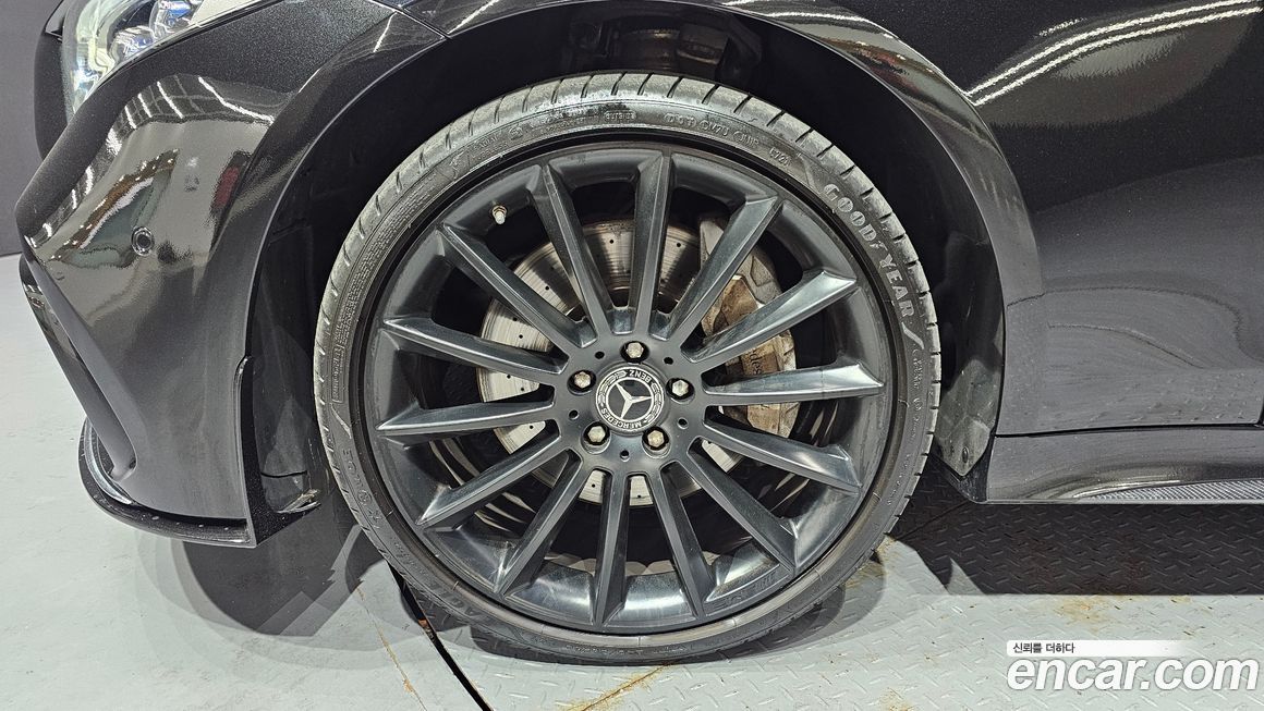 Mercedes-Benz CLS-Class 2019