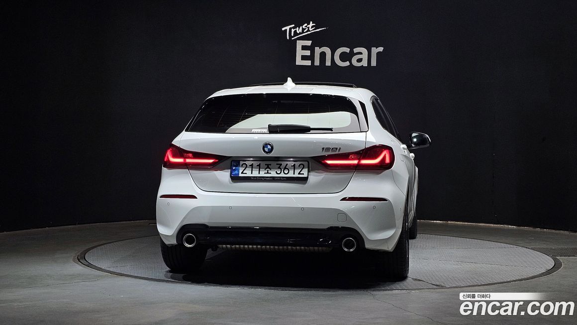 BMW 1-Series 2021