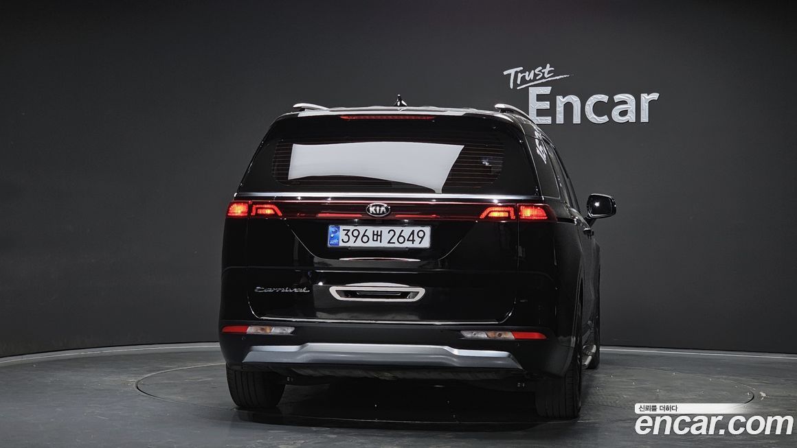 Kia Canival 2021