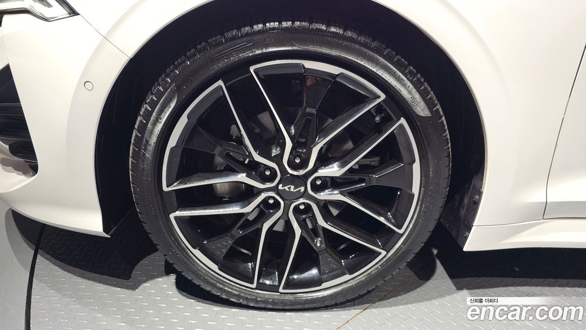Kia K5 2023
