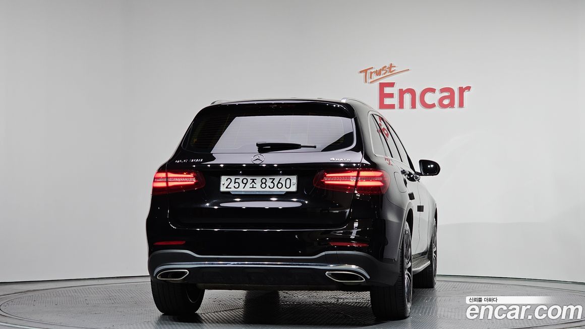 Mercedes-Benz GLC-Class 2019
