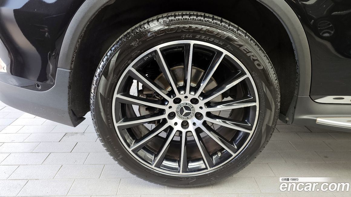 Mercedes-Benz GLC-Class 2019