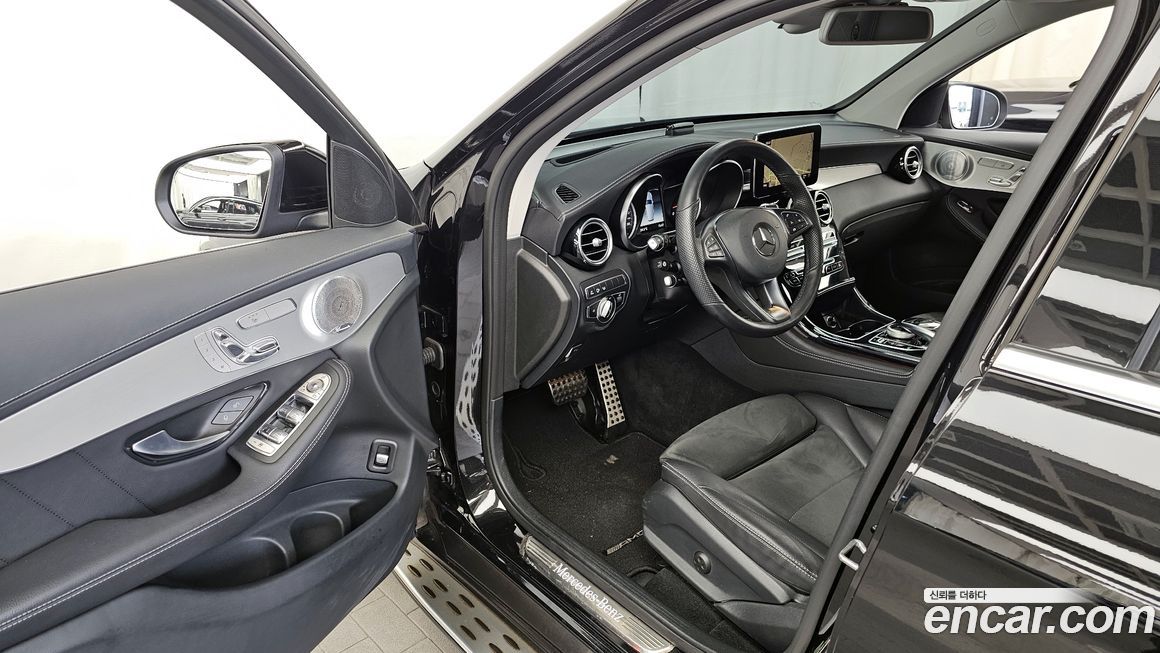 Mercedes-Benz GLC-Class 2019