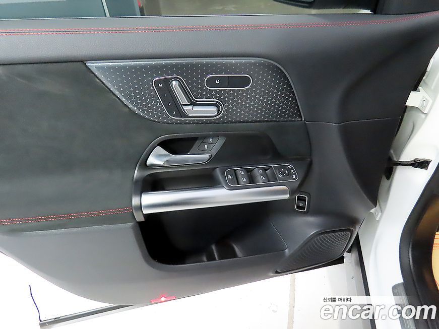 Mercedes-Benz GLA-Class 2024