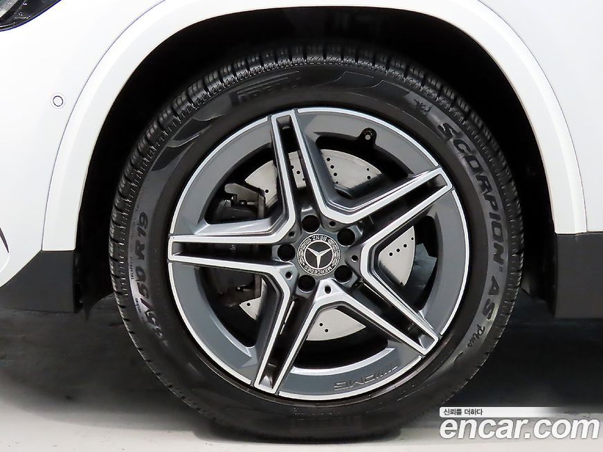 Mercedes-Benz GLA-Class 2024