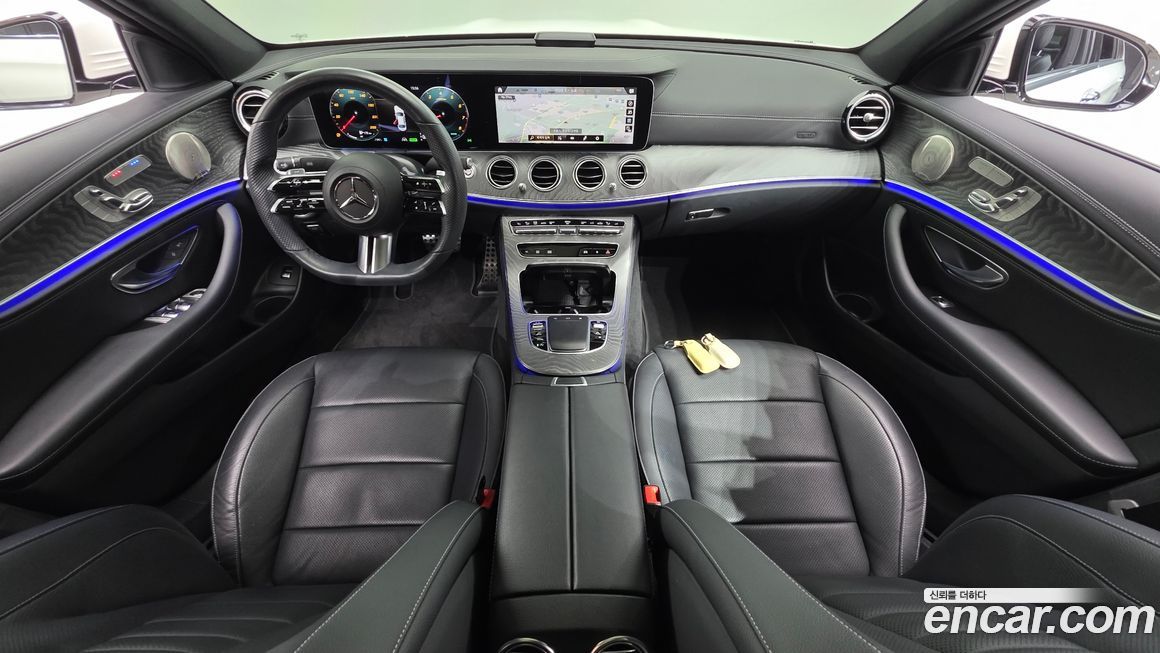 Mercedes-Benz E-Class 2022