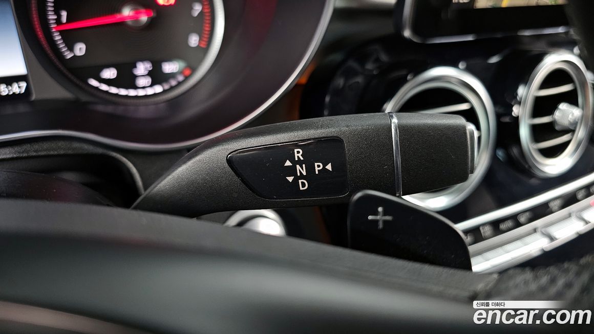 Mercedes-Benz GLC-Class 2019