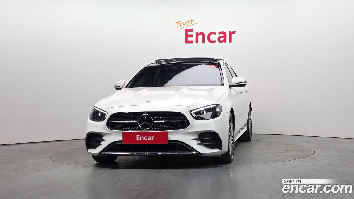 Mercedes-Benz E-Class 2022