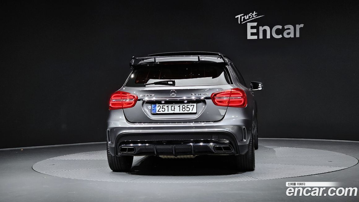 Mercedes-Benz GLA-Class 2016