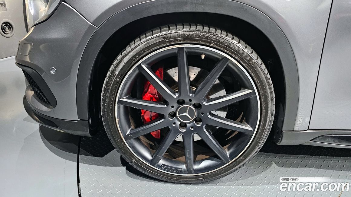 Mercedes-Benz GLA-Class 2016