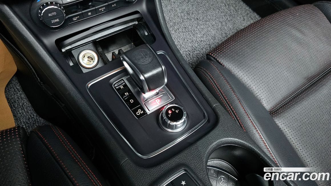 Mercedes-Benz GLA-Class 2016