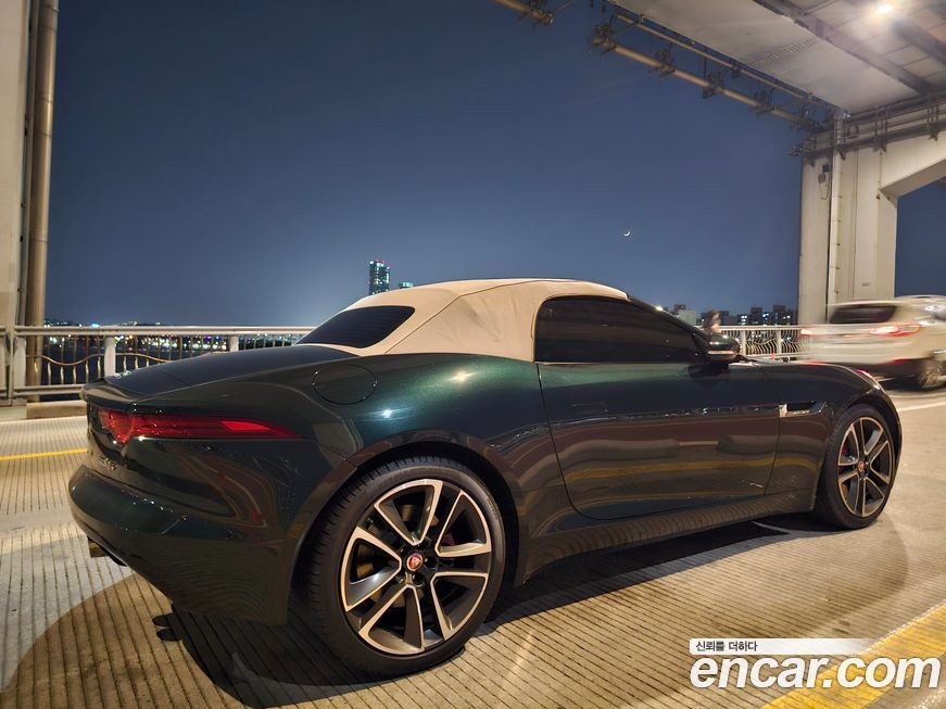 Jaguar F-TYPE 2016