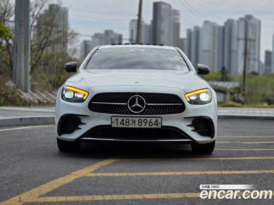 Mercedes-Benz E-Class 2022
