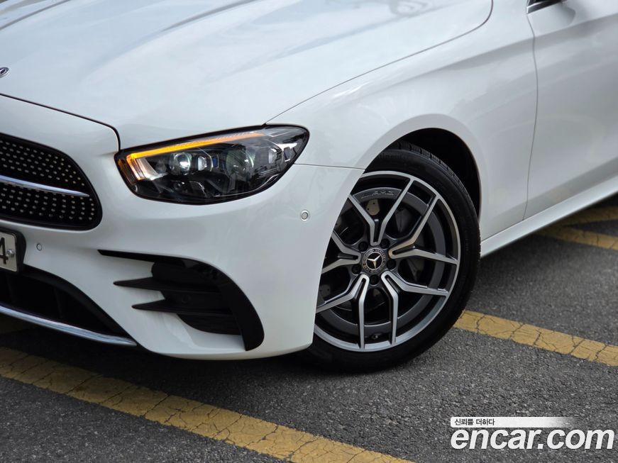 Mercedes-Benz E-Class 2022