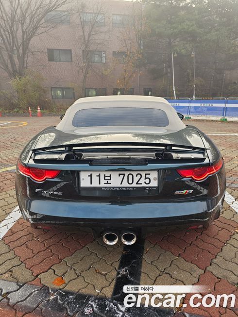 Jaguar F-TYPE 2016