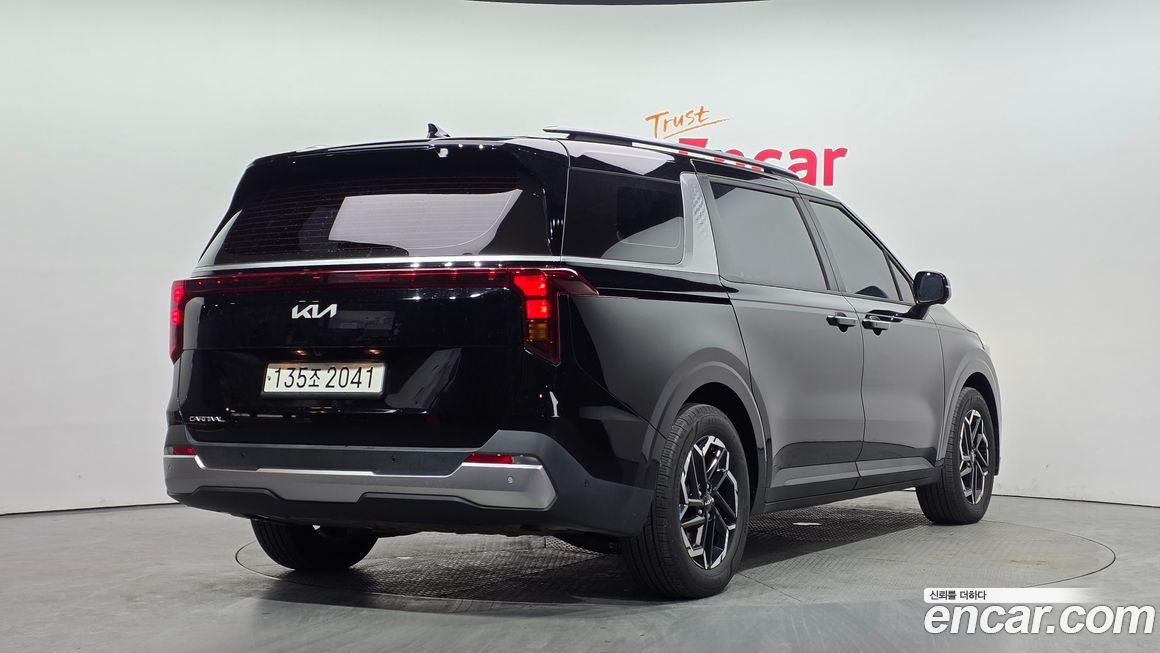 Kia Canival 2024