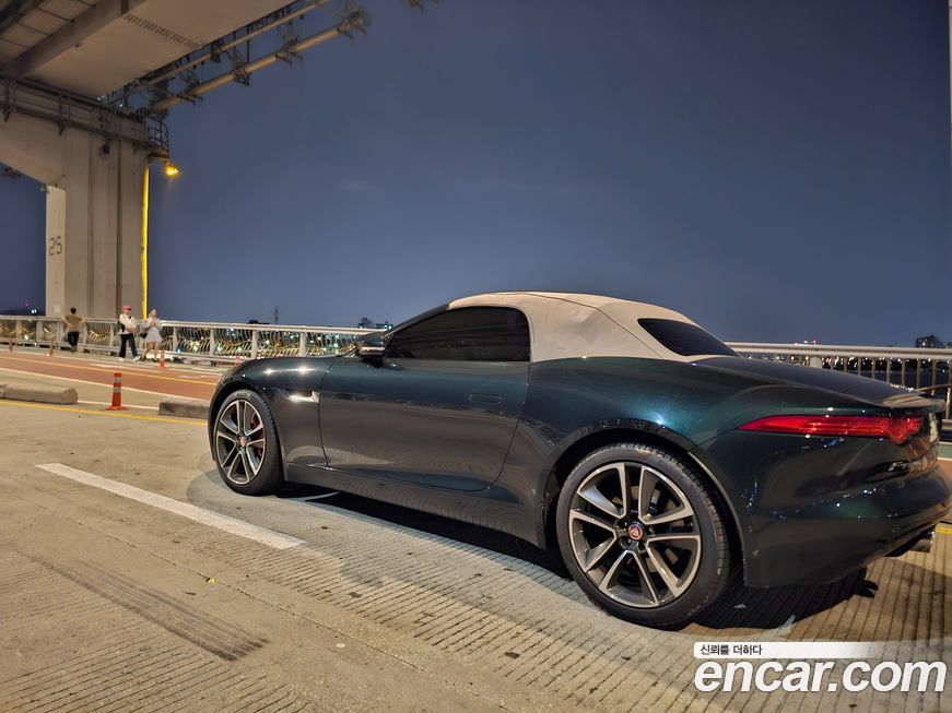 Jaguar F-TYPE 2016