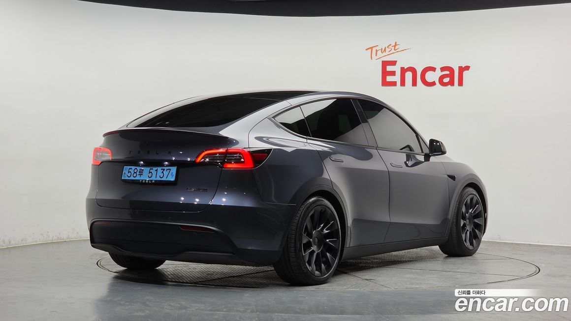 Tesla Model Y 2022