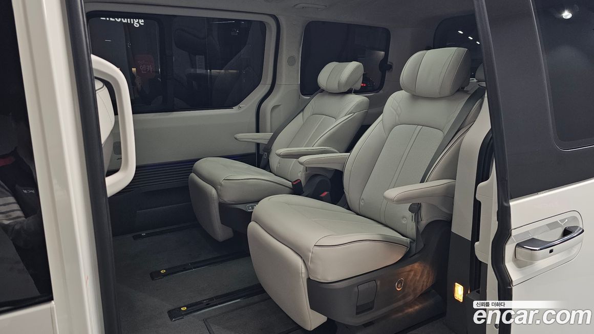 Hyundai Staria 2025