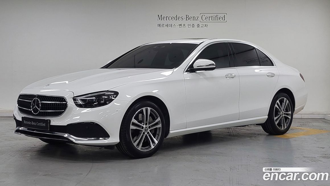 Mercedes-Benz E-Class 2022