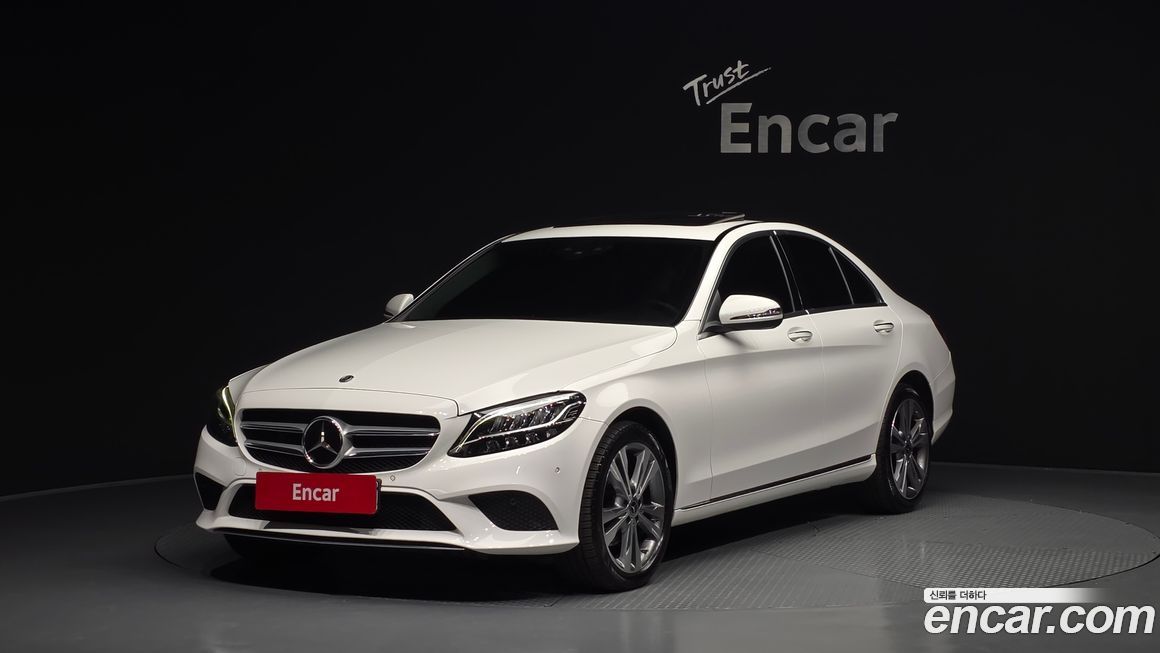 Mercedes-Benz C-Class 2021