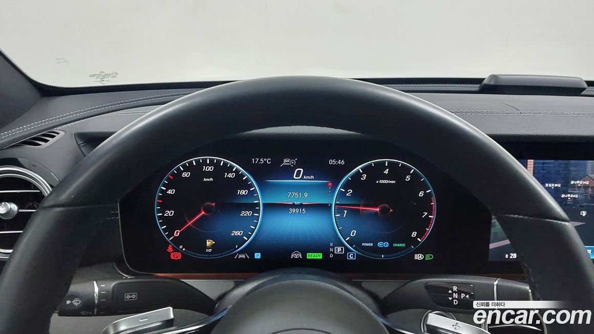 Mercedes-Benz E-Class 2022