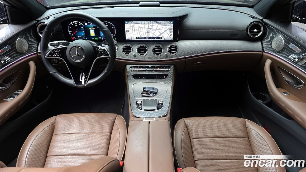 Mercedes-Benz E-Class 2022