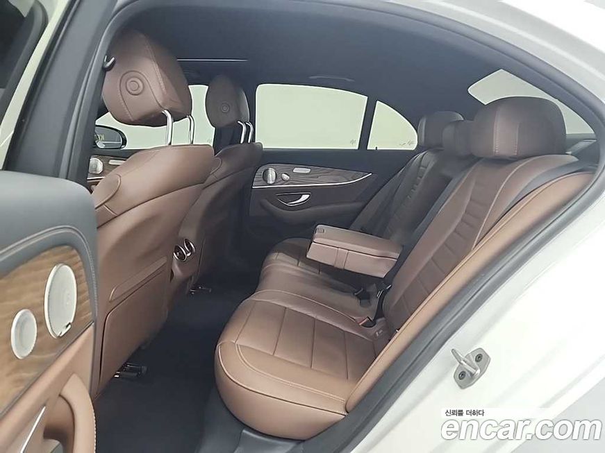 Mercedes-Benz E-Class 2023