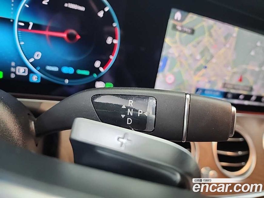 Mercedes-Benz E-Class 2023