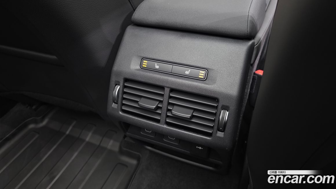 Land Rover Discovery Sport 2025