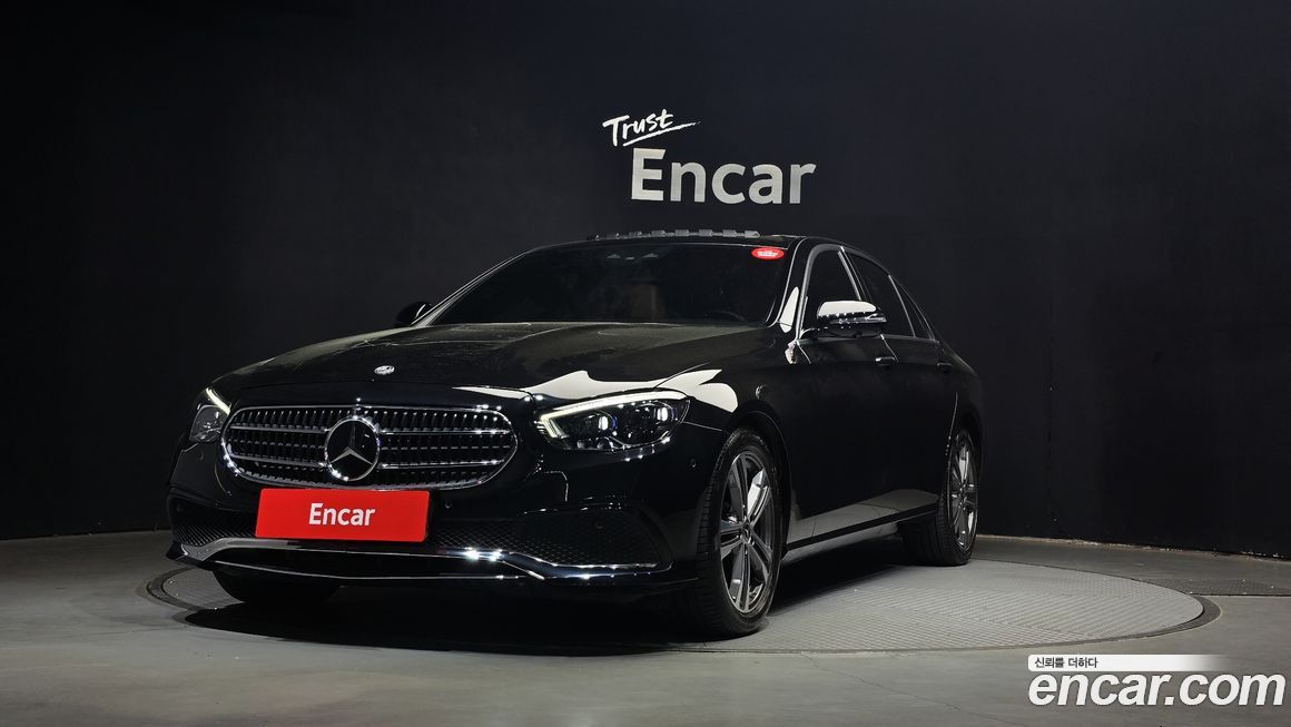 Mercedes-Benz E-Class 2022