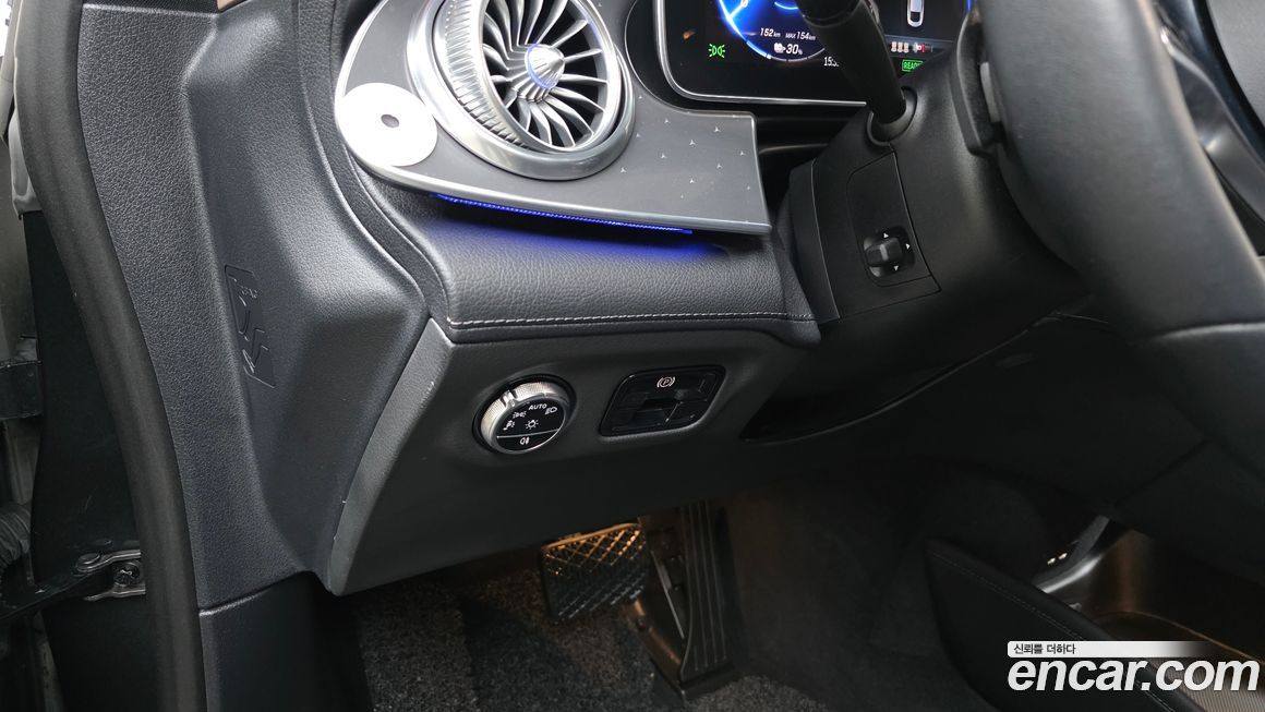 Mercedes-Benz EQE 2023