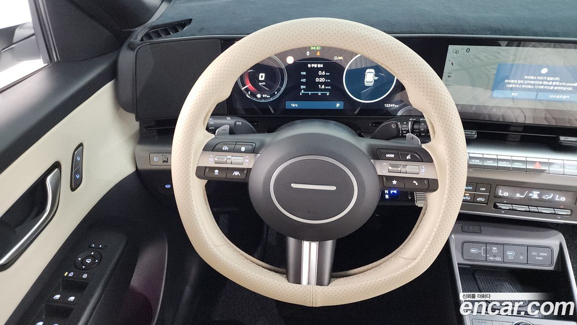 Hyundai Kona 2025