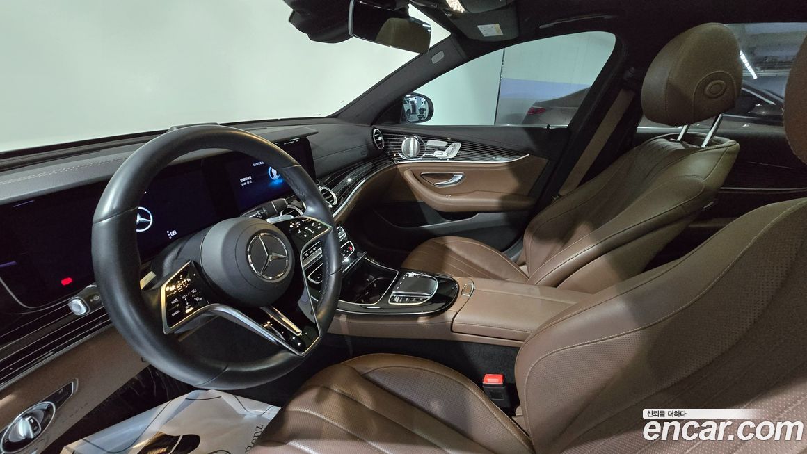 Mercedes-Benz E-Class 2022