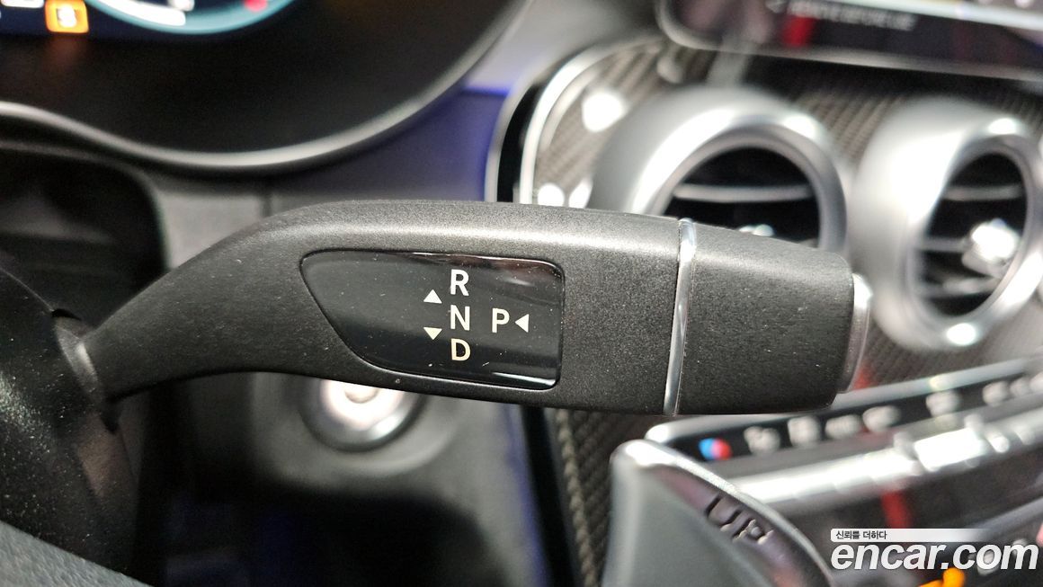 Mercedes-Benz GLC-Class 2022