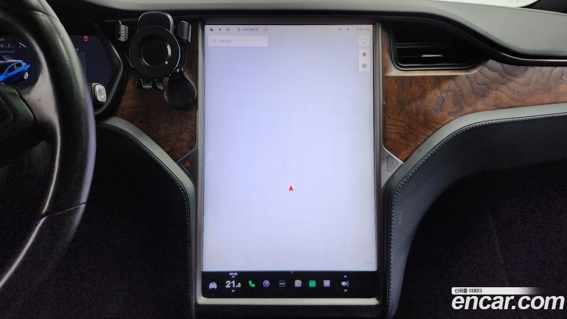 Tesla Model X 2020