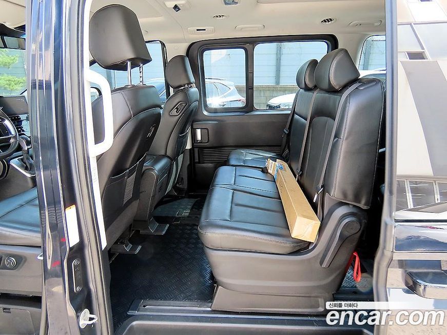 Hyundai Staria 2022