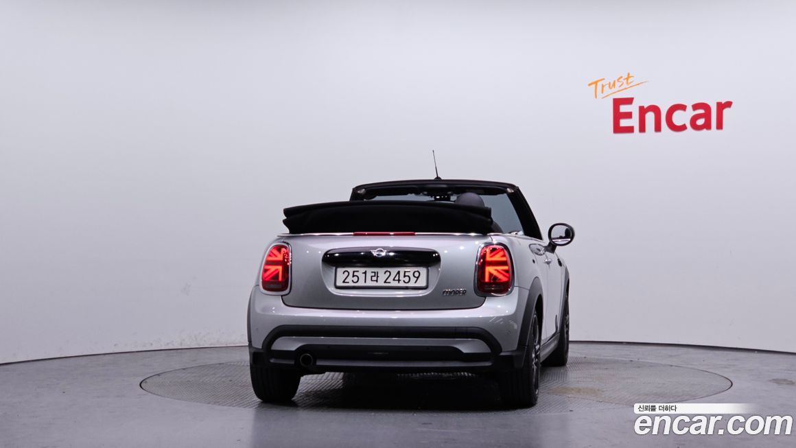 Mini Cooper Convertible 2024